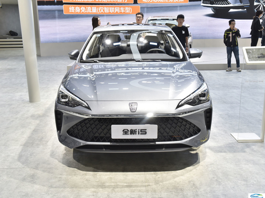 ROEWE 2023-2024 Compact Gasoline Sedan Handmatige aanpassing van de bestuurdersstoel en betaalbaar