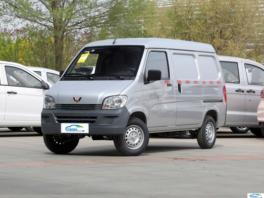 S Wuling Zhiguang Benzine Van Personenauto met R15 banden maat Normaal stuurwiel