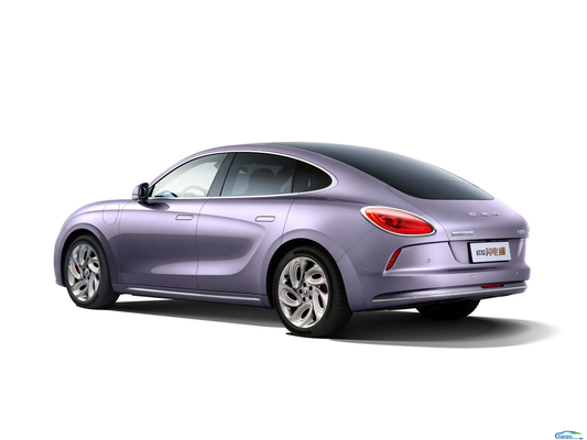 2024 Ora Lightning Cat Ride-On EV Passagierswagen voor vrouwen 555km bereik Energievoertuig
