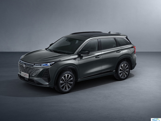 2024 Changan CS75plus 1.5T SUV Aluminium legering dakrek benzine brandstof personenauto