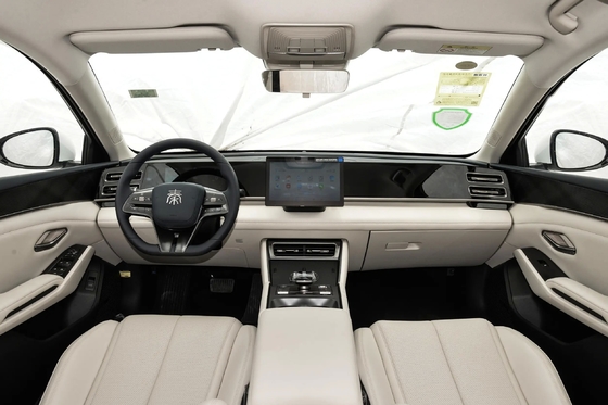 DM-I-2024 80KM Leading Model PHEV Sedan voor BYD Maximale snelheid 180Km/h Energy Type PHEV