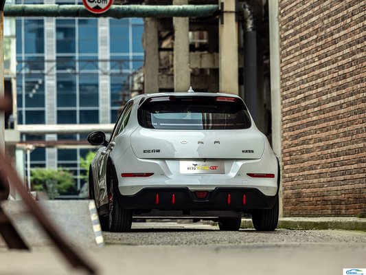 2024 Ora Good Cat GT 401km Ride-on EV Passagierswagen voor Vrouwen De Ultieme Automobile
