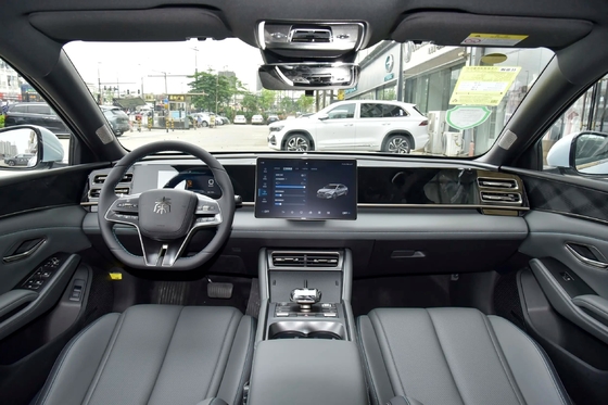 BYD's Qin L Dm-I-2024 Eco-Friendly Dual Powertrain Phev Sedan met 4 deuren Swing Open