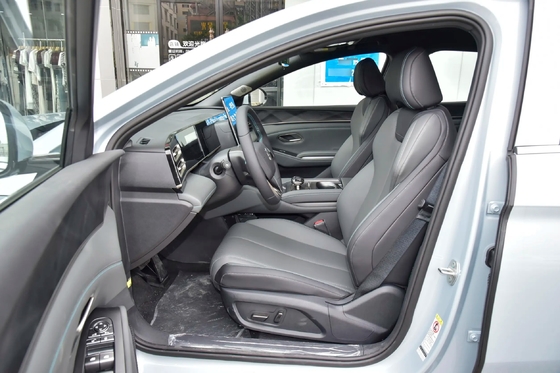 BYD's Qin L Dm-I-2024 Eco-Friendly Dual Powertrain Phev Sedan met 4 deuren Swing Open