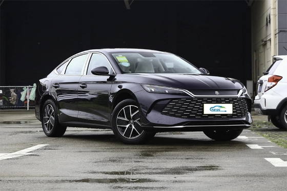 Middelgrote Sedan Phev Car 2150Kg Maximale volle lading massa Energie-opladen voor BYD