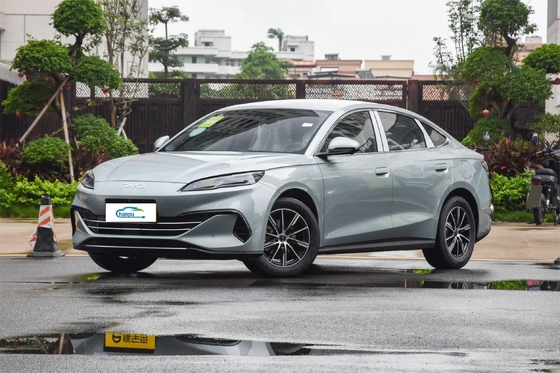 Efficiëntie Elektrische aandrijflijn Byd 1.5L PHEV Sedan met maximale volle ladingmassa 2150Kg