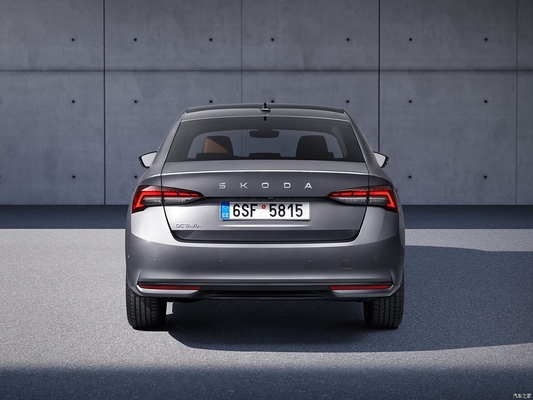 2024 Skoda Octavia Pro TSI280 1.5L benzinesedaan Auto met ESC en normale snelheidscontrole