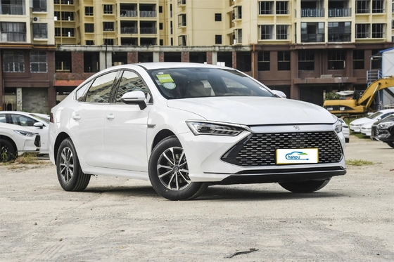 BYD Electric Qin Plus Dm-2024 Dm-I Honor versie 55Km Compact PHEV auto met schommeldeur