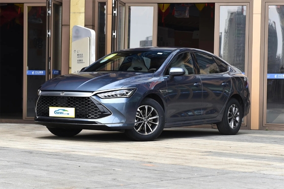 BYD Electric Qin Plus Dm-2024 Dm-I Honor versie 55Km Compact PHEV auto met schommeldeur
