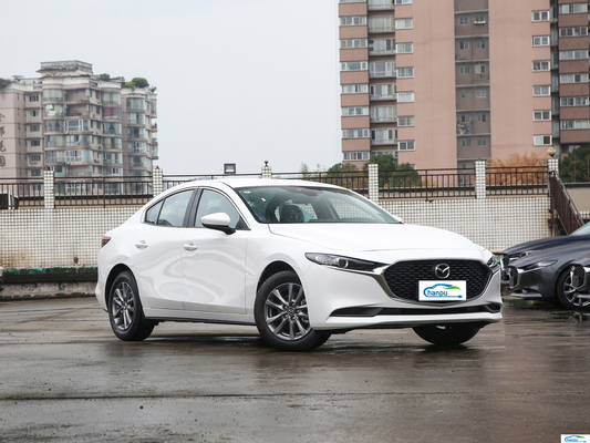 2023 Mazda 3 Axela 1.5L Automatische benzine SUV Sedan TPMS en LED koplampen inbegrepen