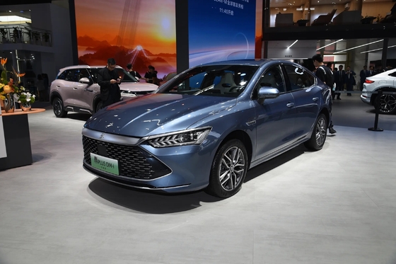 Ruime 5 zitplaatsen Compact Sedan BYD Qin Plus Dm-2024 Dm-I Honor Versie 120Km PHEV Auto