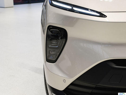 Op maat gemaakte elektrische auto Nio Es8-2024 75kwh Commerciële utility voertuig