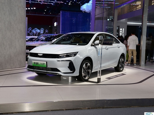 Compacte Sedan Hybrid Dihao L Car Voor Geely en Langdurige Passagiers Gordels slangen