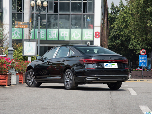 2023 Volkswagen Passat Phev SUV De perfecte combinatie van prestaties en efficiëntie