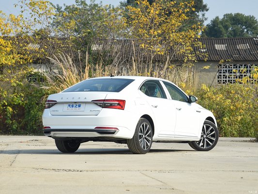Elektrische bestuurdersstoel aanpassing 2024 Skoda Superb TSI 280 AWD SUV voor Volkswagen