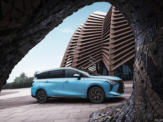 2024 Dongfeng Fengxing Forthing Youth Yacht 1.5T 7-Speed 197 HP L4 Medium MPV Benzine Auto