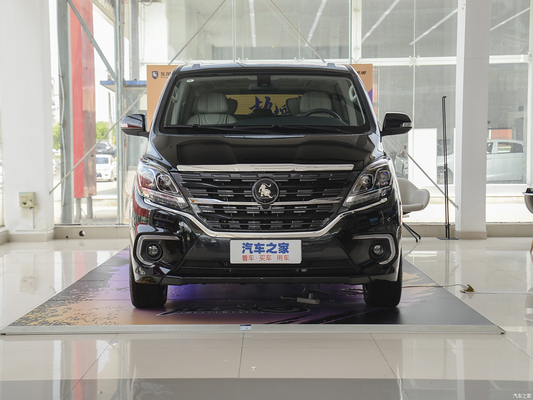 LED-koplampen en automatische versnellingsbak Dongfeng Fengxing Forthing M7 4-deurs 7 zitplaatsen MPV