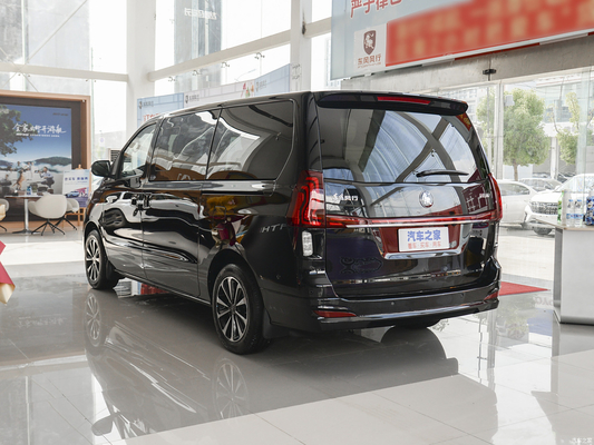 LED-koplampen en automatische versnellingsbak Dongfeng Fengxing Forthing M7 4-deurs 7 zitplaatsen MPV