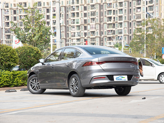 2024 BYD Qin Plus EV Honor De compacte auto die de standaard stelt voor energievoertuigen