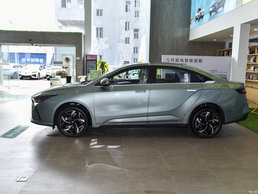 2024 Geely G6 Geometrie 410KM 520KM 5-Seat EV Sedan Chinese Energy Electric Vehicle