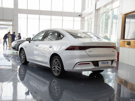 Revolutioneer uw rijbeleving met de 2024 BYD Qin Plus EV en DM-i Hybrid Sedan